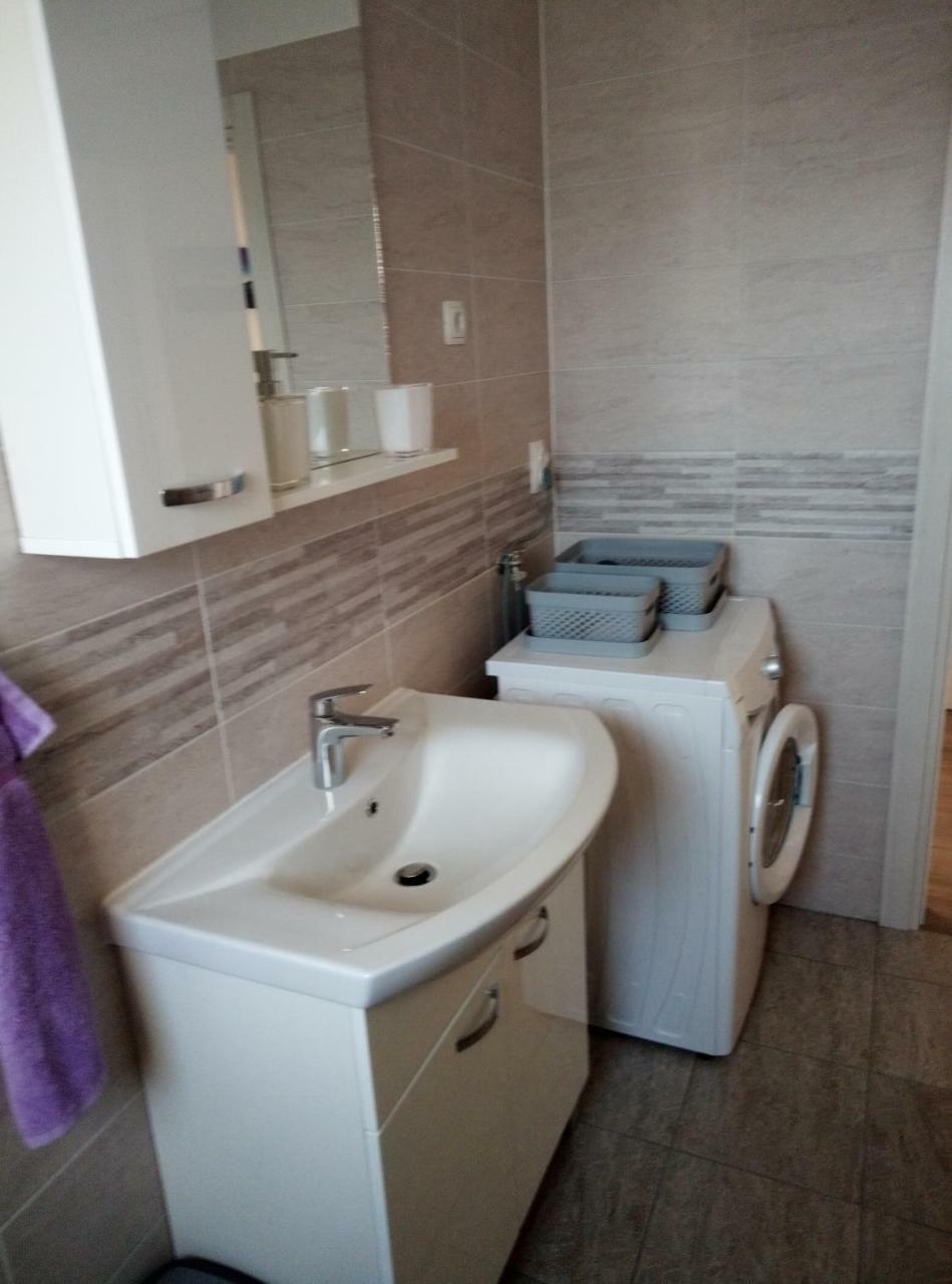 Apartman Rubinic ลอฟราน ภายนอก รูปภาพ